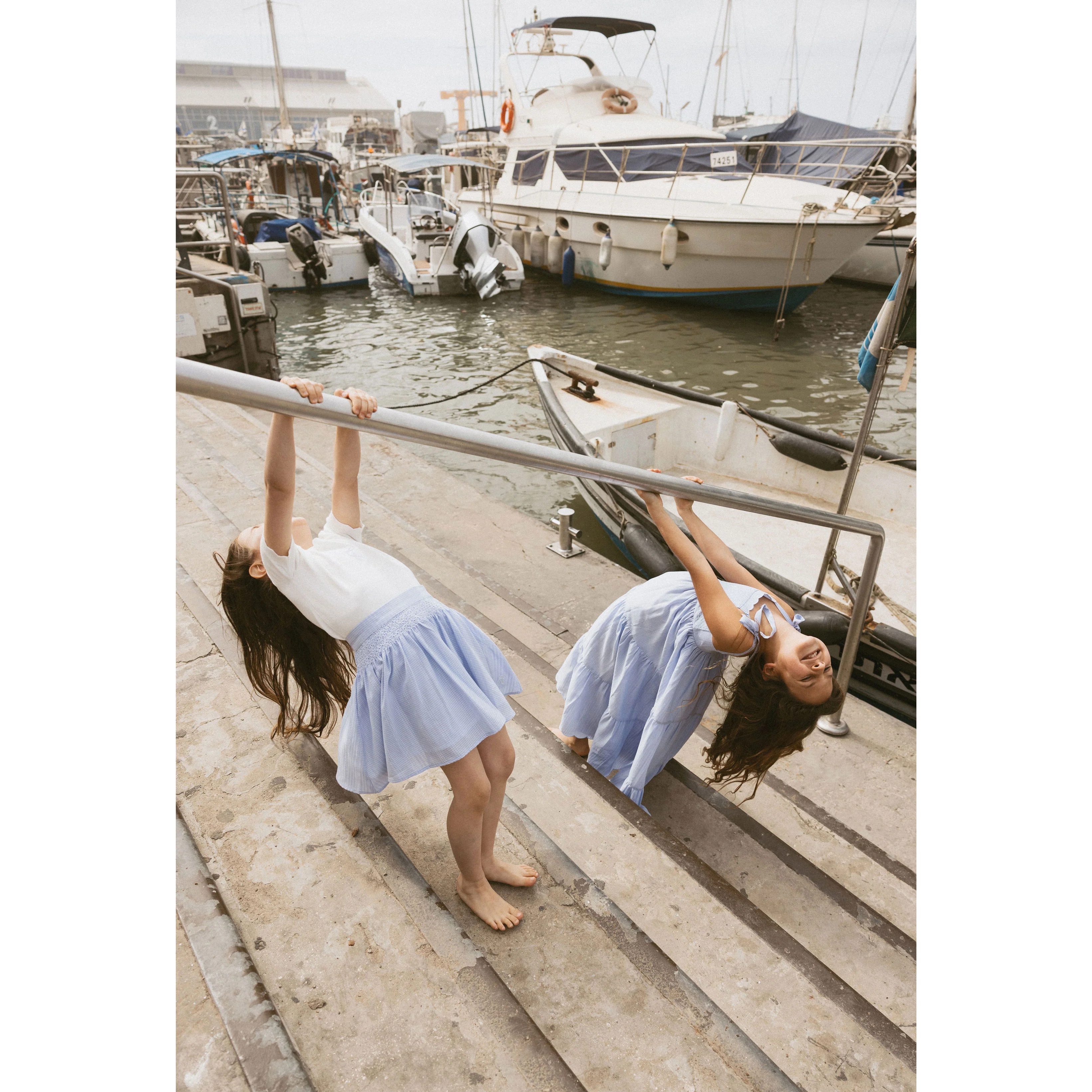 1984 White Scalloped Bow Embroidered  Sweater - Image 4